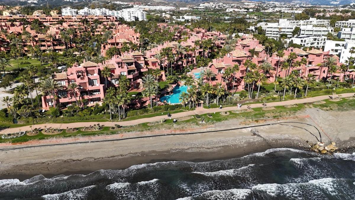 Te Huur 2 Slaapkamers Frontline Strand Complex Estepona Exterior foto